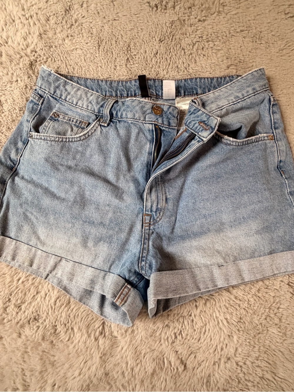 Divided Light Blue Rolled-Hem Denim Shorts